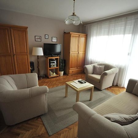 Appartement Apartman Rada à Pirot Extérieur photo